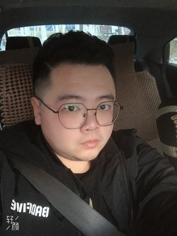 欢笑的第一张照片--乌鲁木齐王婆说媒