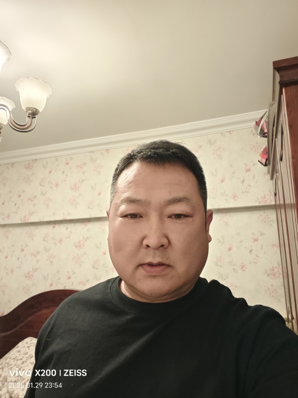 峰哥的第一张照片--乌鲁木齐王婆说媒