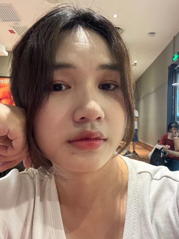 粉墨的第一张照片--乌鲁木齐王婆说媒